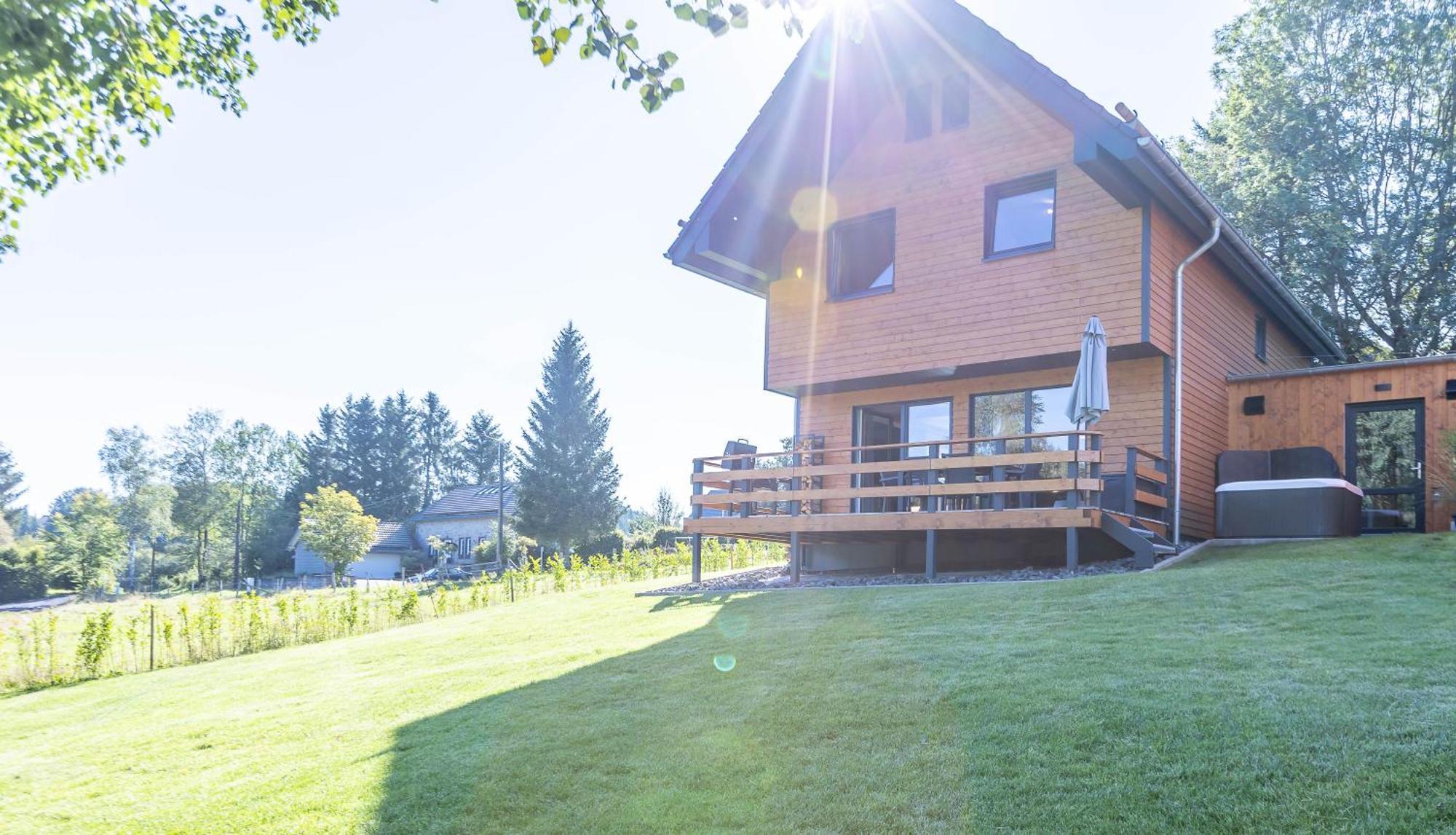 Urlaub Am Schwarzbach Mit Sauna Und Whilpool Butgenbach Exteriör bild