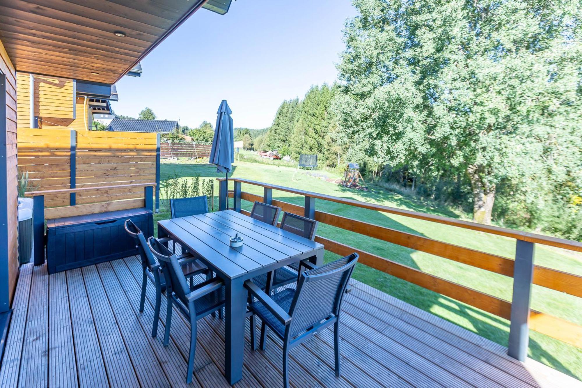 Urlaub Am Schwarzbach Mit Sauna Und Whilpool Butgenbach Exteriör bild