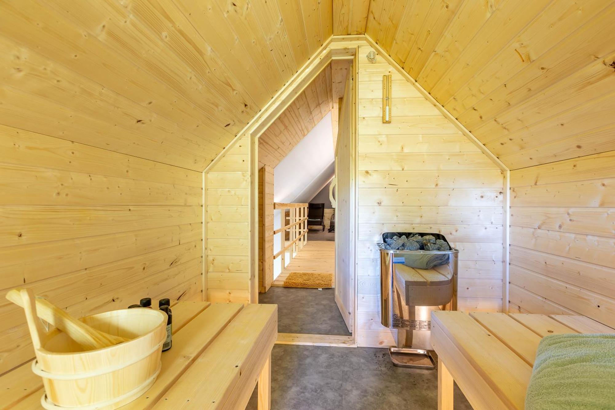 Urlaub Am Schwarzbach Mit Sauna Und Whilpool Butgenbach Exteriör bild